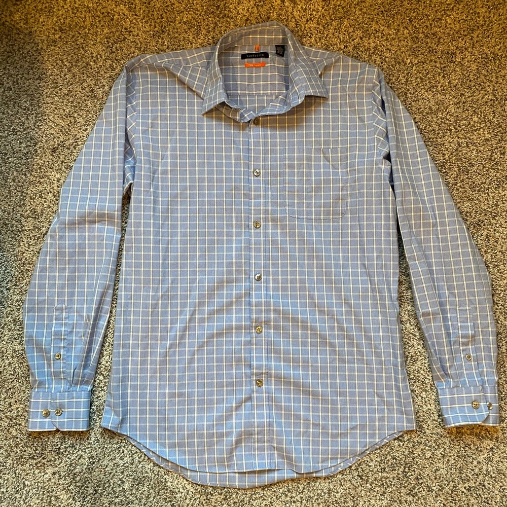 Vanheusen Traveler long sleeve dress shirt with single pocket